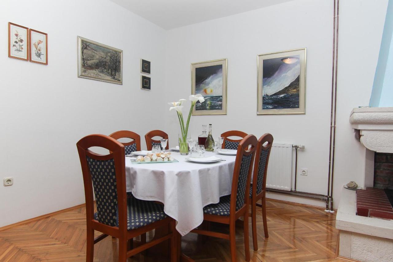 Apartments Villa Alex โปดาซา ภายนอก รูปภาพ